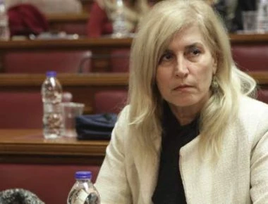 Το Twitter περνά από «κόσκινο» την Αυλωνίτου (φωτο)